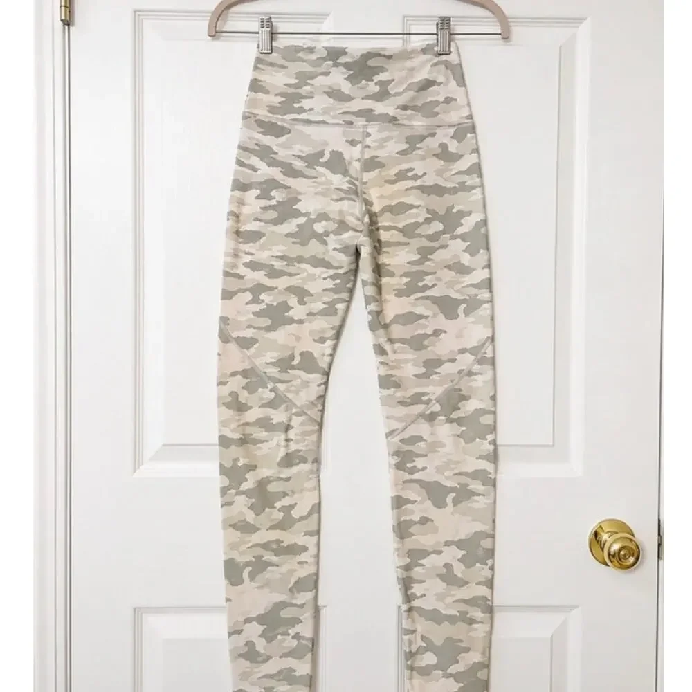 Aerie Offline Chill. Play. Move. Camo High Rise Leggings | Size M